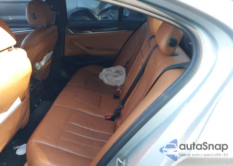 2018 BMW 530I xDrive z USA, uszkodzony, nr VIN WBAJA7C52JWC74672